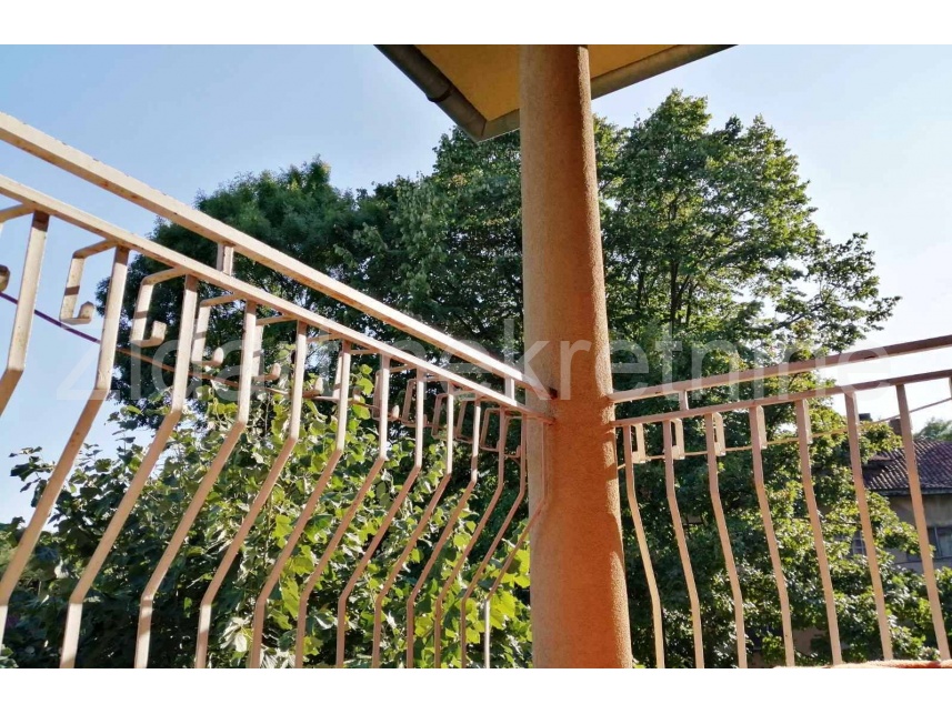 Будинок, 1313 м², 95 000$ — FAKTOR